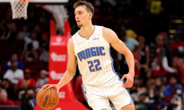 松击败对手 松击败对手