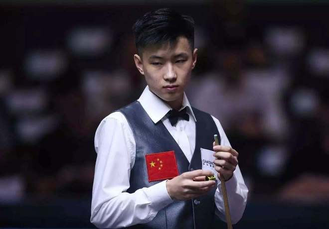 多名球员轮 多名球员轮